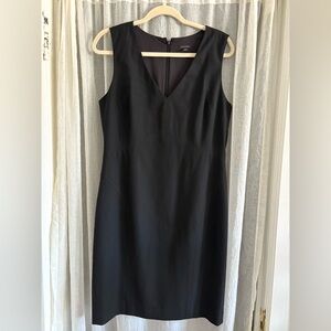 Ann Taylor Classic V-neck Black Midi Dress size 10